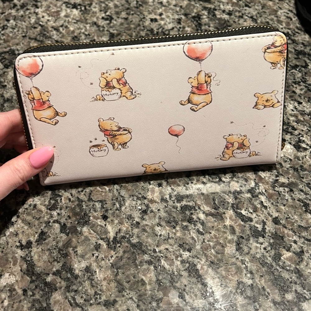 Disney Winnie the Pooh Wallet - Cream and Red